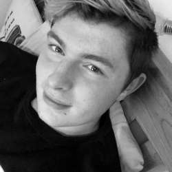 Adamski0011's Chat & Dating Profile