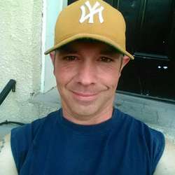 Biguy7's Chat & Dating Profile