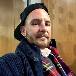 Chrischarlies's Chat & Dating Profile