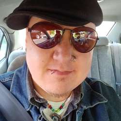 DashPC's Chat & Dating Profile