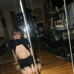 Hornybiy69's Chat & Dating Profile