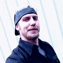 Jboi7777's Chat & Dating Profile