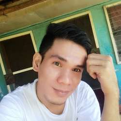 Jetzkie32's Chat & Dating Profile