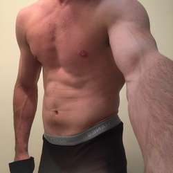 Justin218's Chat & Dating Profile