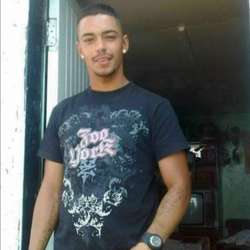 Sexb3339's Chat & Dating Profile