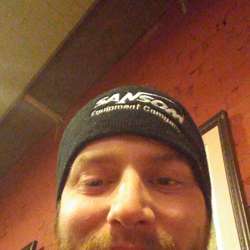 Sexygayman25's Chat & Dating Profile