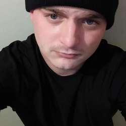 Whitebottomboy's Chat & Dating Profile