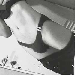 submissivehorny's Chat & Dating Profile